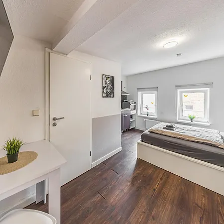 4 Lh 6-zimmer-apartments Apartment Niederdorla